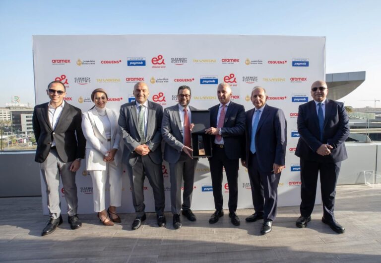 جانب من توقيع البروتوكول