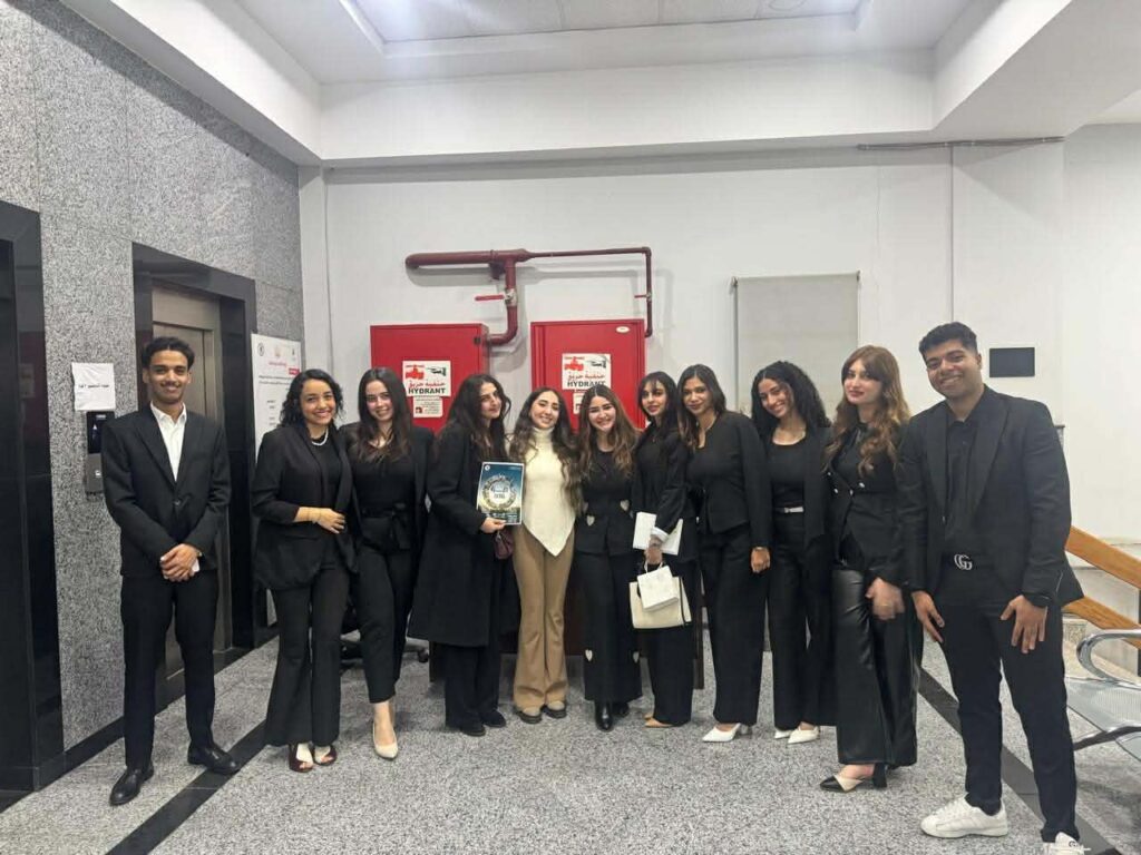 طلاب إعلام القاهرة