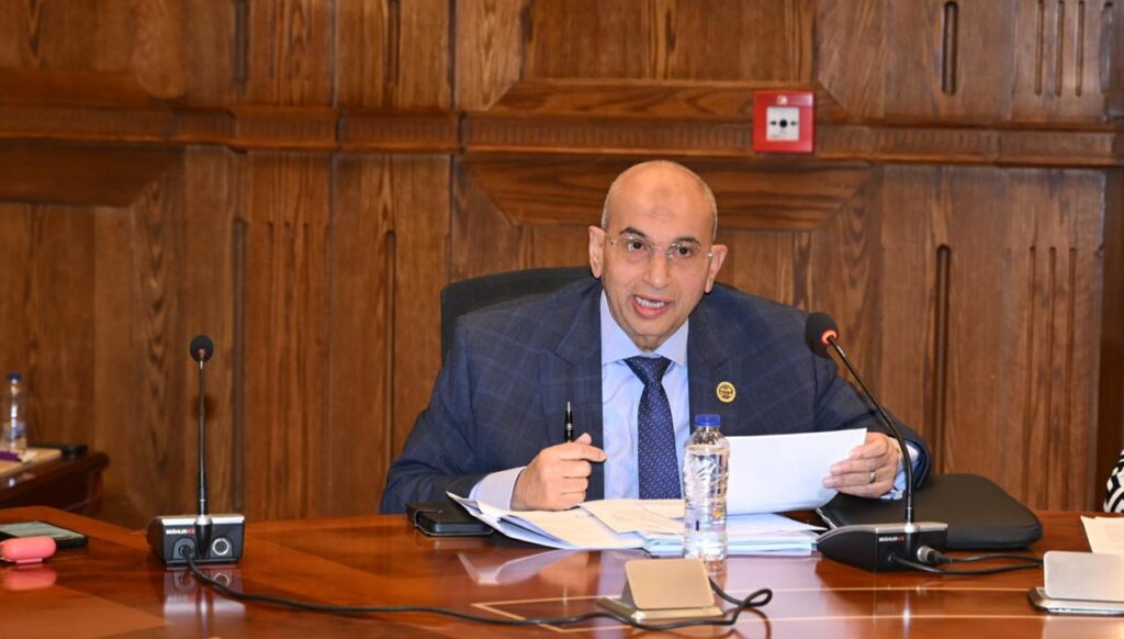 النائب أشرف عبدالغني