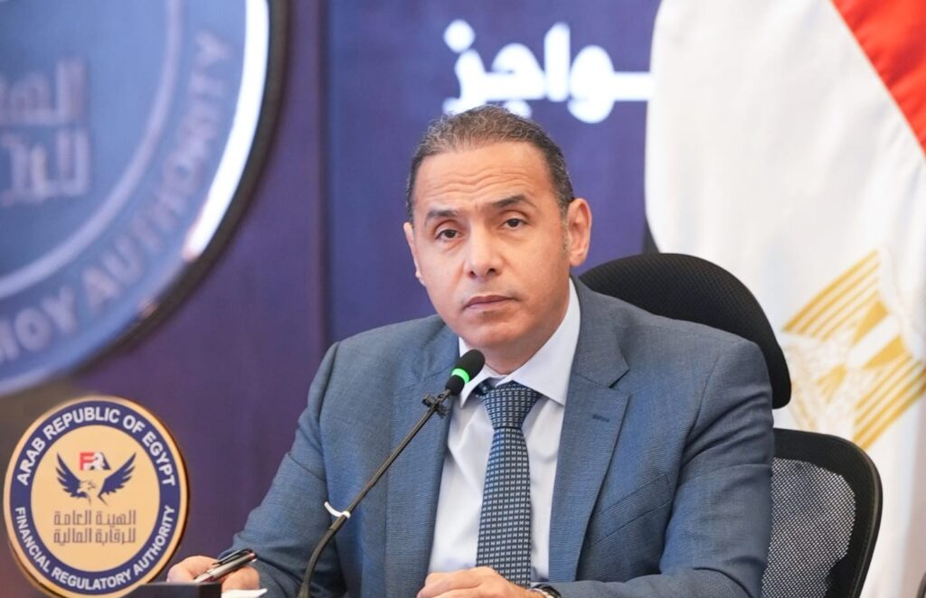 د. إسلام عزام رئيس الهيئة العامة للرقابة المالية