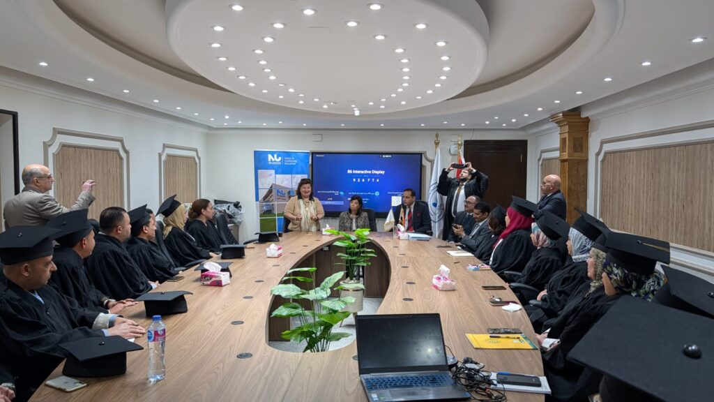 طلاب جامعة النيل