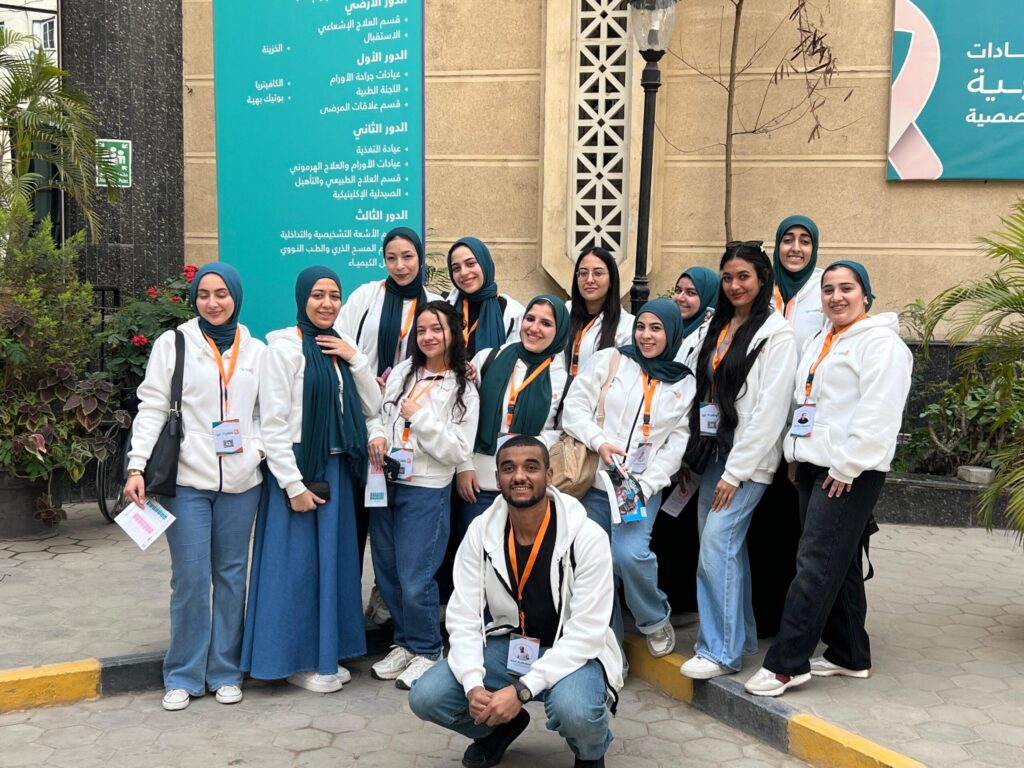 طلاب إعلام القاهرة