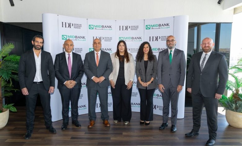 جانب من توقيع البروتوكول