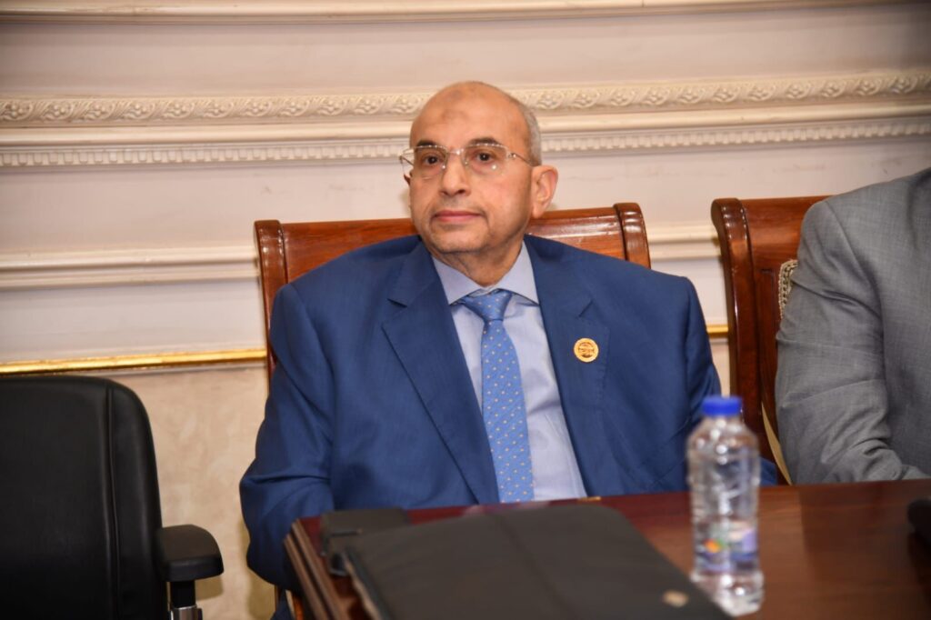 النائب أشرف عبدالغني