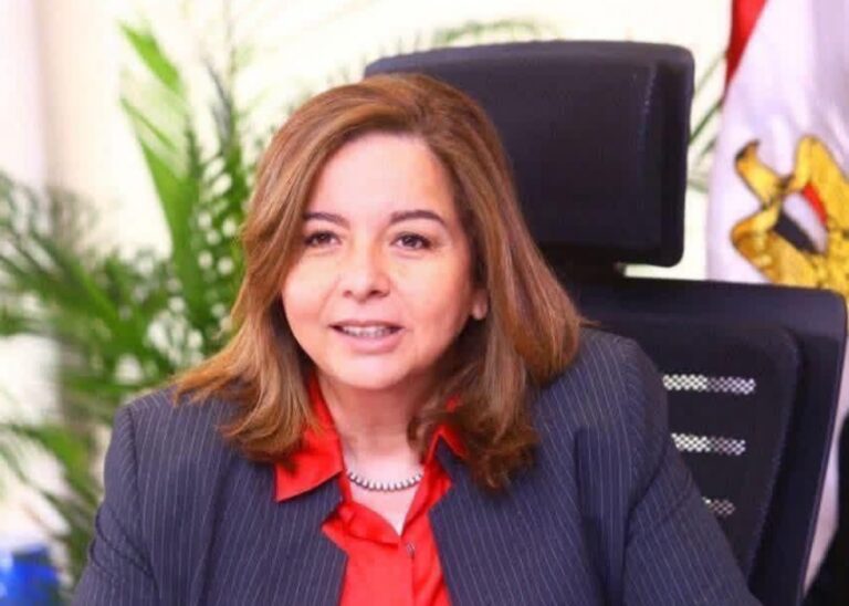 مي عبدالحميد رئيس صندوق الإسكان الاجتماعي