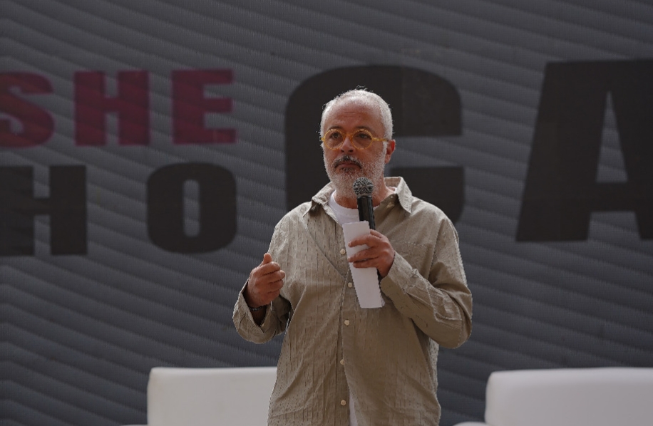 خالد حمزة رئيس قطاع التسويق والاتصال المؤسسي