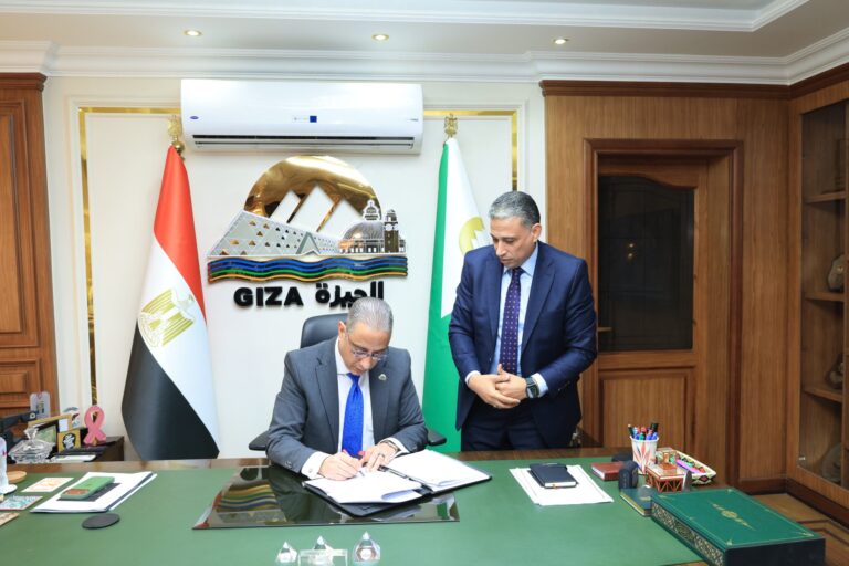 د. أحمد الأنصاري محافظ الجيزة
