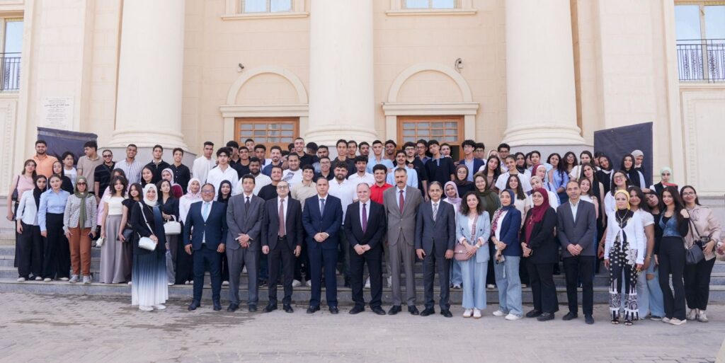 طلاب جامعة القاهرة الأهلية