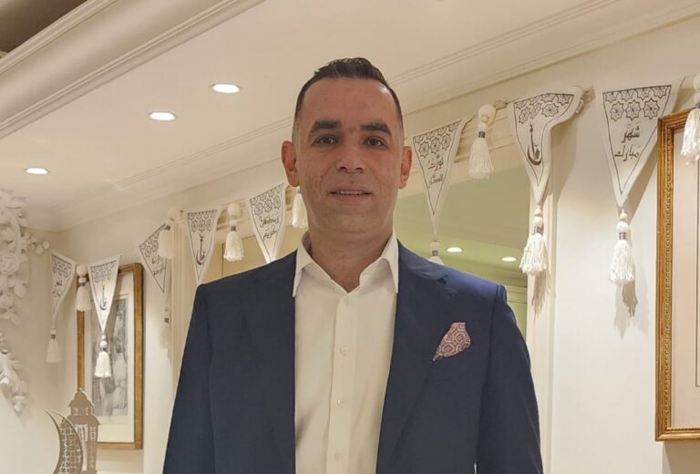 محمد رجب العطار سكرتير شعبة العطارة