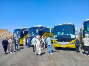 حجاج الحج السياحي