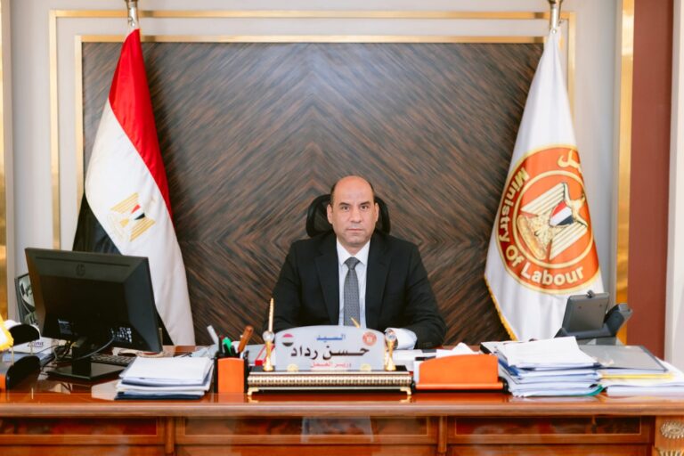 حسن رداد وزير العمل