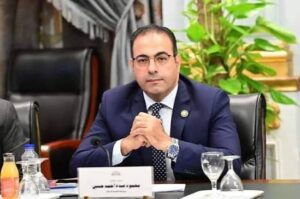 د. محمود حسين