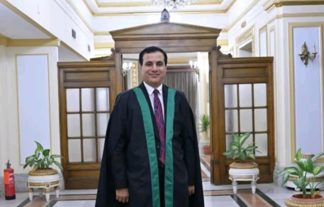 د. شريف عوض