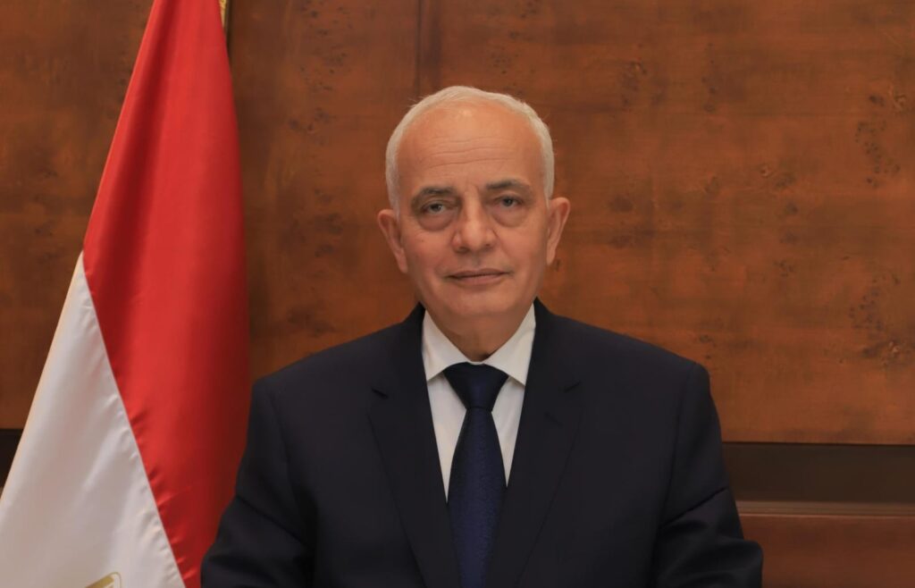 د. رضا حجازى رئيس جامعة الريادة