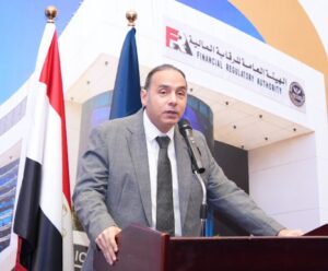 د. إسلام عزام رئيس الهيئة العامة للرقابة المالية
