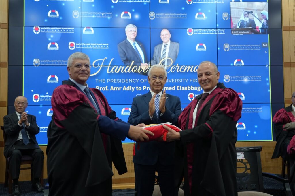 خلال تسلم رئاسة الجامعة