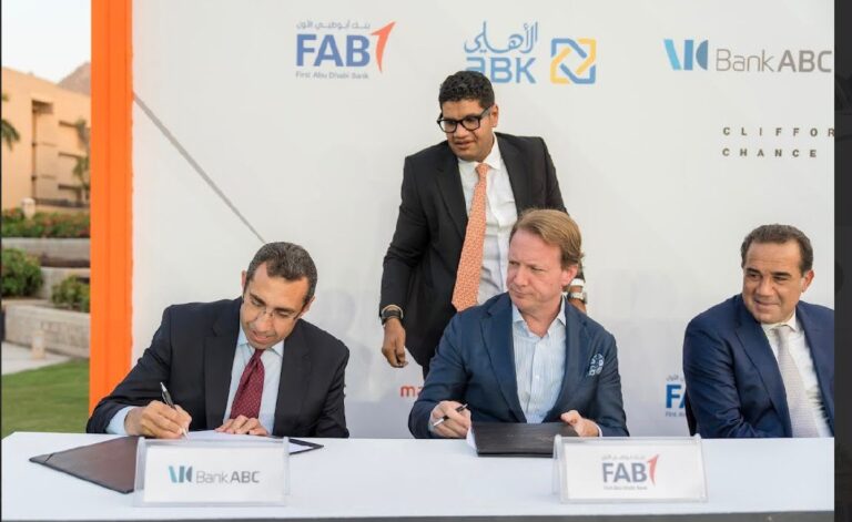 جانب من توقيع البروتوكول