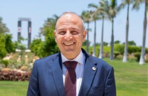 د. أحمد الصباغ رئيس الجامعة المصرية اليابانية