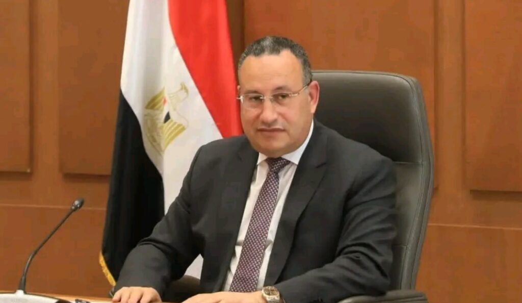 د. عبدالعزيز قنصوة وزير التعليم العالي