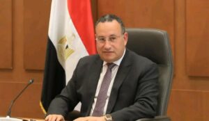 د. عبدالعزيز قنصوة وزير التعليم العالي