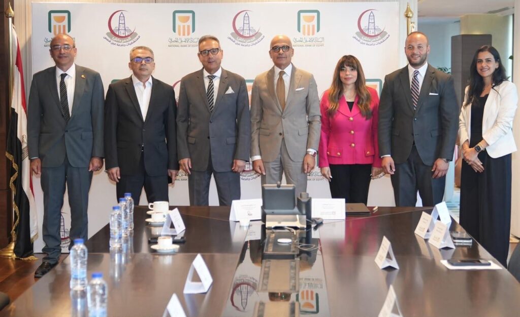 جانب من توقيع البروتوكول