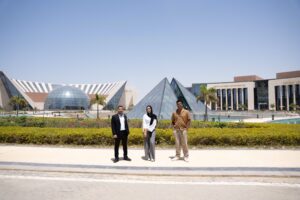 طلاب جامعة مصر للمعلوماتية