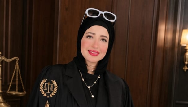 آية محمد المحامية