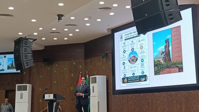 المؤتمر الصحفي لرئيس جامعة القاهرة