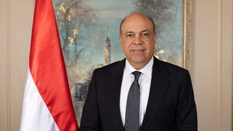 سامح الحفني وزير الطيران